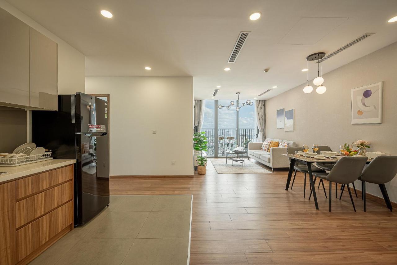 Eco Saigon - Amazing View - Free Pool & Gym Apartment *